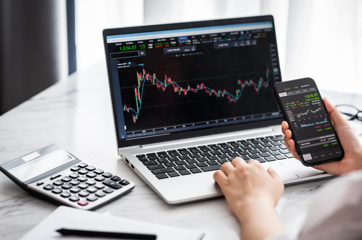 Foreign Exchange Transfer Companies Explained: Bank, App or Dedicated Dealer for a High-Value Transfer?